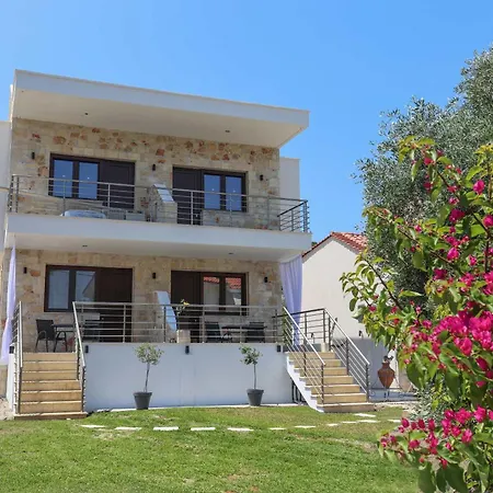 Apartment Agrielia *