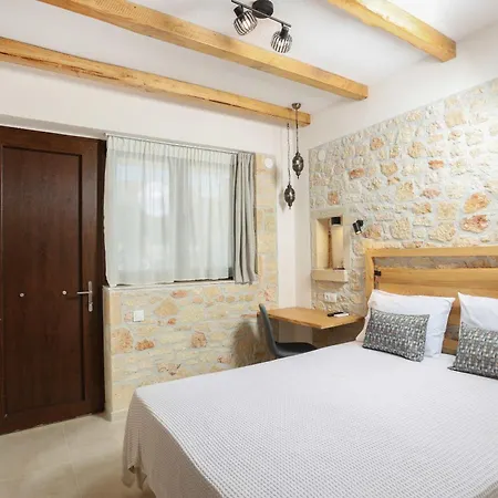 Agrielia Apartment *