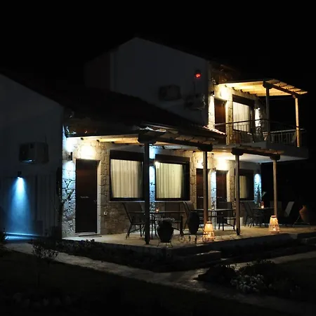 Agrielia Apartment *